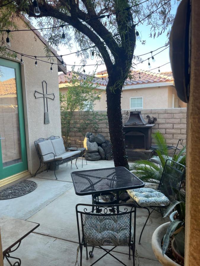 Quaint Coachella Music Festival Casita Apartment อินดิโอ ภายนอก รูปภาพ